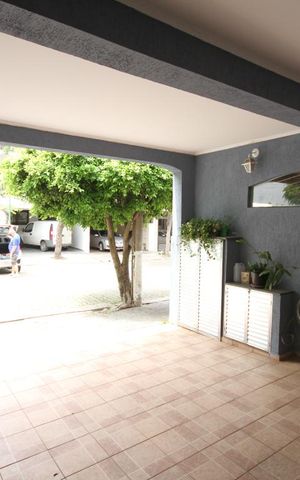 Casa de condomínio à venda com 245m², 5 quartos e 4 vagasGaragem
