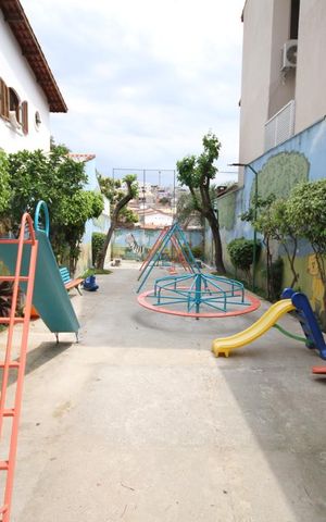 Casa de condomínio à venda com 245m², 5 quartos e 4 vagasPlayground