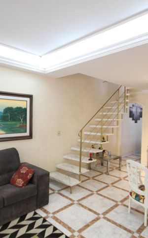 Casa de condomínio à venda com 245m², 5 quartos e 4 vagasSala