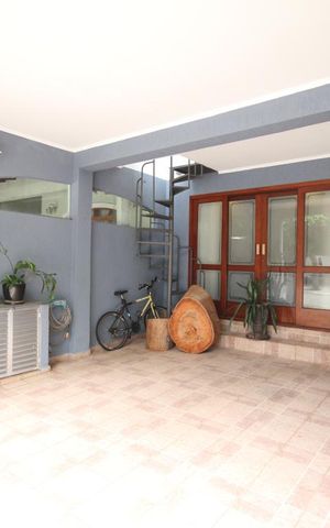 Casa de condomínio à venda com 245m², 5 quartos e 4 vagasGaragem