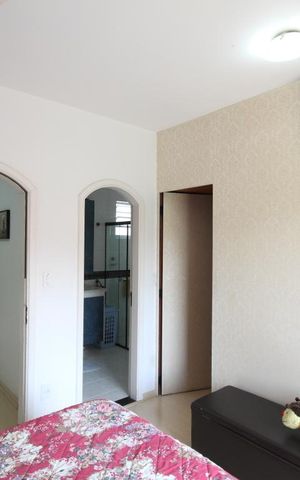 Casa de condomínio à venda com 245m², 5 quartos e 4 vagasSuíte 1