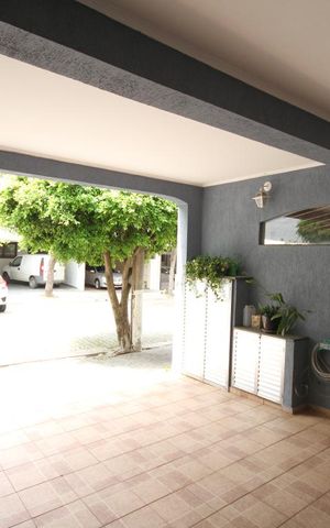 Casa de condomínio à venda com 245m², 5 quartos e 4 vagasGaragem