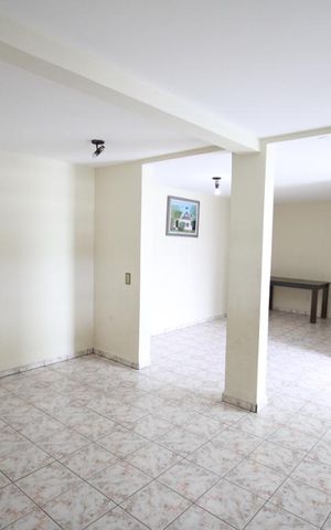 Casa de condomínio à venda com 245m², 5 quartos e 4 vagasSalão de Festas