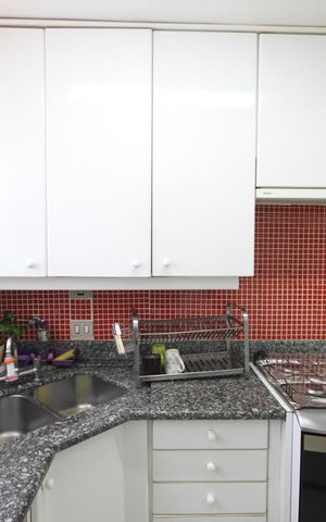 Casa de condomínio à venda com 245m², 5 quartos e 4 vagasCozinha