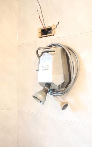Casa de condomínio à venda com 245m², 5 quartos e 4 vagasBanheiro
