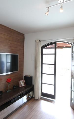 Casa de condomínio à venda com 245m², 5 quartos e 4 vagasSuíte 3