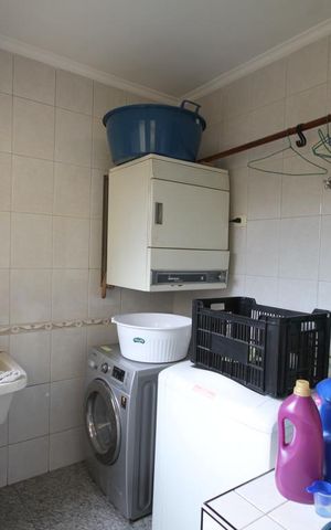 Casa à venda com 435m², 4 quartos e 8 vagasÁrea de Serviço