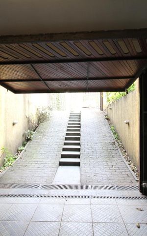 Casa à venda com 435m², 4 quartos e 8 vagasGaragem