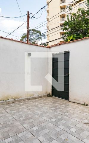 Casa à venda com 160m², 1 quarto e sem vaga Casa à venda com 160m², 1 quarto e sem vagaQuintal