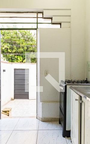 Casa à venda com 160m², 1 quarto e sem vaga Casa à venda com 160m², 1 quarto e sem vagaCozinha