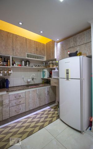 Casa à venda com 200m², 2 quartos e 2 vagasCozinha