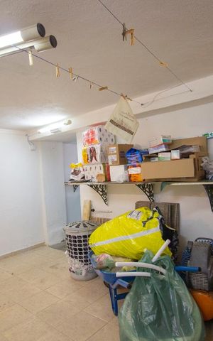 Casa à venda com 200m², 2 quartos e 2 vagasÁrea de Serviço