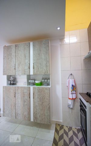 Casa à venda com 200m², 2 quartos e 2 vagasCozinha