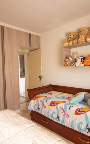 Casa à venda com 200m², 2 quartos e 2 vagasQuarto 1