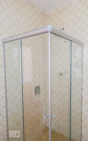 Apartamento à venda com 70m², 2 quartos e 1 vaga Apartamento à venda com 70m², 2 quartos e 1 vagaBanheiro