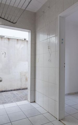Casa à venda com 135m², 3 quartos e 2 vagas Casa à venda com 135m², 3 quartos e 2 vagasLavanderia