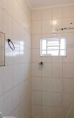 Casa à venda com 135m², 3 quartos e 2 vagas Casa à venda com 135m², 3 quartos e 2 vagasBanheiro de Serviço