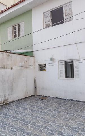 Casa à venda com 135m², 3 quartos e 2 vagas Casa à venda com 135m², 3 quartos e 2 vagasQuintal