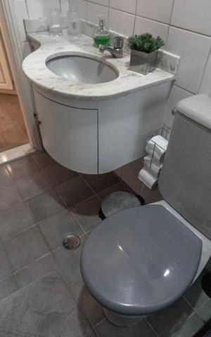 Apartamento à venda com 60m², 2 quartos e 1 vaga Apartamento à venda com 60m², 2 quartos e 1 vagaBanheiro Social