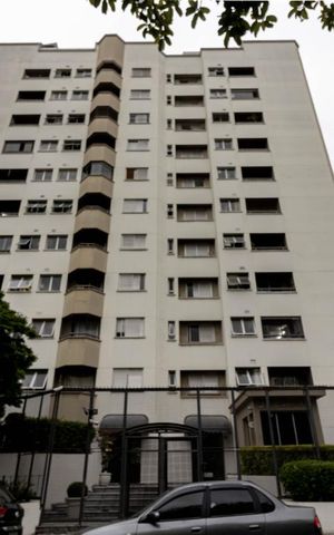 Apartamento à venda com 60m², 2 quartos e 1 vaga Apartamento à venda com 60m², 2 quartos e 1 vagaFachada