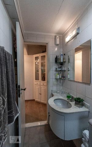 Apartamento à venda com 60m², 2 quartos e 1 vaga Apartamento à venda com 60m², 2 quartos e 1 vagaBanheiro Social