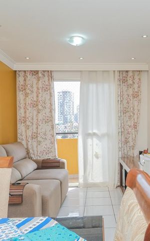 Apartamento à venda com 70m², 3 quartos e 3 vagas Apartamento à venda com 70m², 3 quartos e 3 vagasSala
