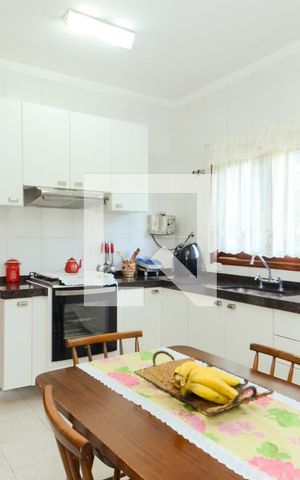 Casa à venda com 200m², 4 quartos e 4 vagasCozinha