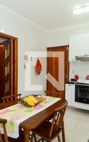 Casa à venda com 200m², 4 quartos e 4 vagasCozinha