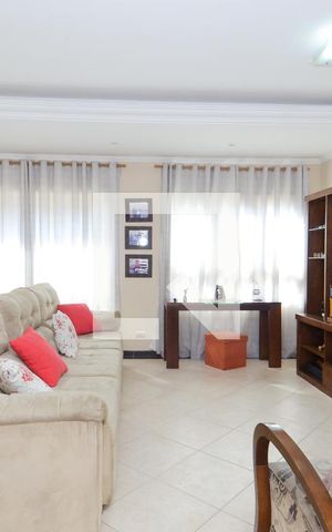 Casa à venda com 200m², 4 quartos e 4 vagasSala