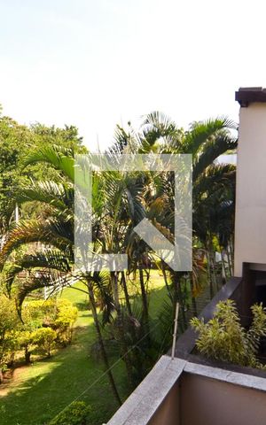 Casa à venda com 200m², 4 quartos e 4 vagasVista da Área de Serviço