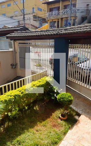 Casa à venda com 200m², 4 quartos e 4 vagasÁrea de Entrada