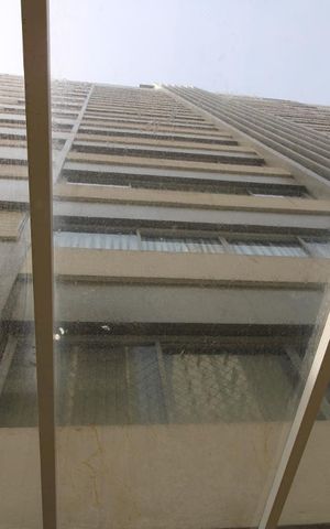 Apartamento à venda com 120m², 2 quartos e 1 vagaFachada