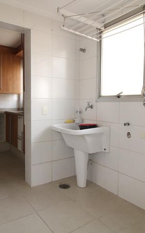 Apartamento à venda com 120m², 2 quartos e 1 vagaÁrea de Serviço