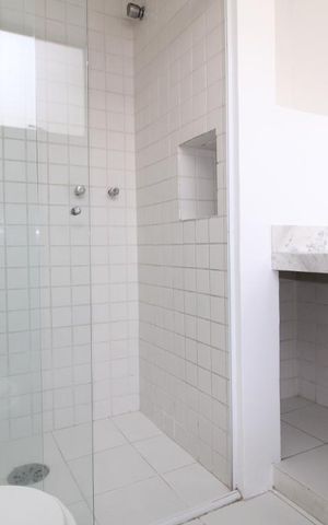 Apartamento à venda com 120m², 2 quartos e 1 vagaBanheiro da Suíte