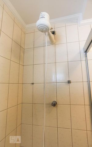 Apartamento para alugar com 71m², 2 quartos e 1 vaga Apartamento para alugar com 71m², 2 quartos e 1 vagaBanheiro