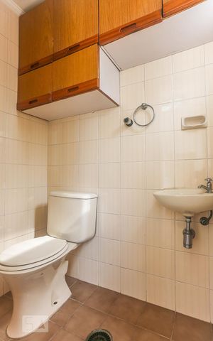 Apartamento para alugar com 71m², 2 quartos e 1 vaga Apartamento para alugar com 71m², 2 quartos e 1 vagaArea de Serviço