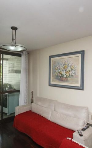 Apartamento à venda com 212m², 4 quartos e 3 vagasSala