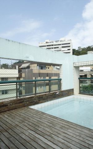 Apartamento à venda com 212m², 4 quartos e 3 vagasCobertura Piscina