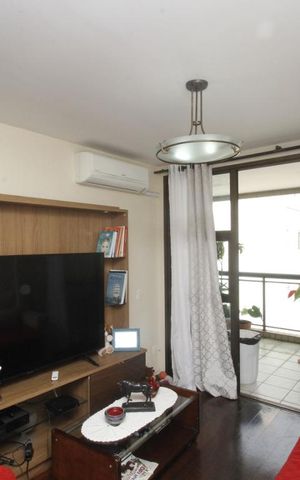 Apartamento à venda com 212m², 4 quartos e 3 vagasSala