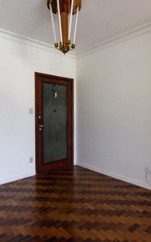 Apartamento à venda com 250m², 2 quartos e 1 vaga Apartamento à venda com 250m², 2 quartos e 1 vagaSala