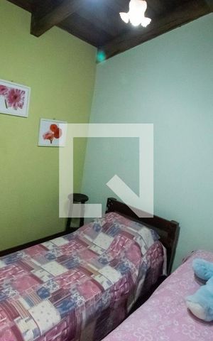 Casa à venda com 219m², 3 quartos e 2 vagas Casa à venda com 219m², 3 quartos e 2 vagasQuarto 1
