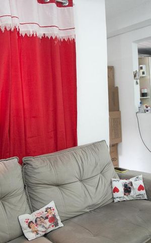 Casa à venda com 50m², 2 quartos e 1 vaga Casa à venda com 50m², 2 quartos e 1 vagaSala