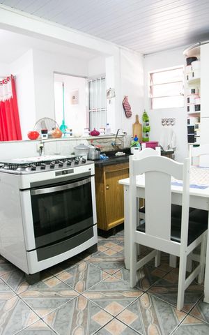 Casa à venda com 50m², 2 quartos e 1 vaga Casa à venda com 50m², 2 quartos e 1 vagaCozinha