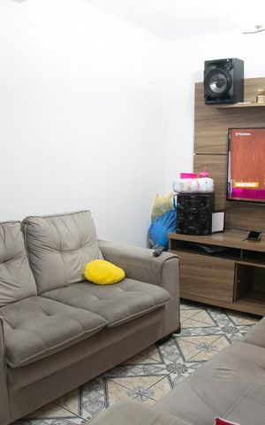 Casa à venda com 50m², 2 quartos e 1 vaga Casa à venda com 50m², 2 quartos e 1 vagaSala