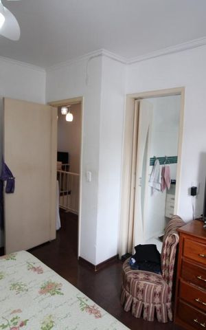 Casa à venda com 300m², 3 quartos e 6 vagassuíte