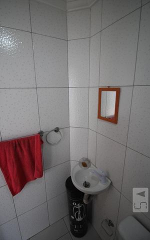 Casa à venda com 300m², 3 quartos e 6 vagasBanheiro 2
