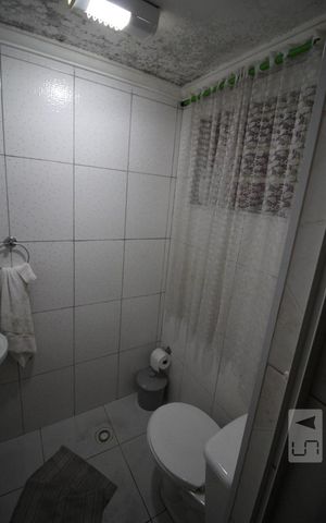 Casa à venda com 300m², 3 quartos e 6 vagasBanheiro 1