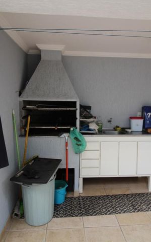 Casa à venda com 300m², 3 quartos e 6 vagasÁrea comum - Churrasqueira