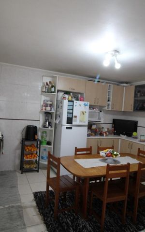 Casa à venda com 300m², 3 quartos e 6 vagasCozinha