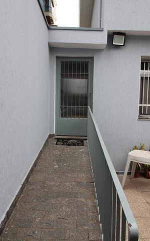 Casa à venda com 300m², 3 quartos e 6 vagasFachada
